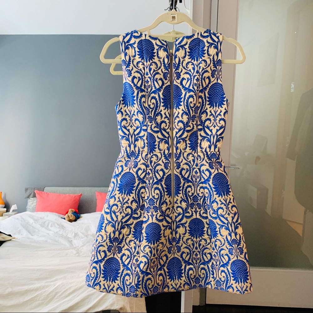 Alice + Olivia Blue and Cream Floral Brocade Fit-and-Flare Dress